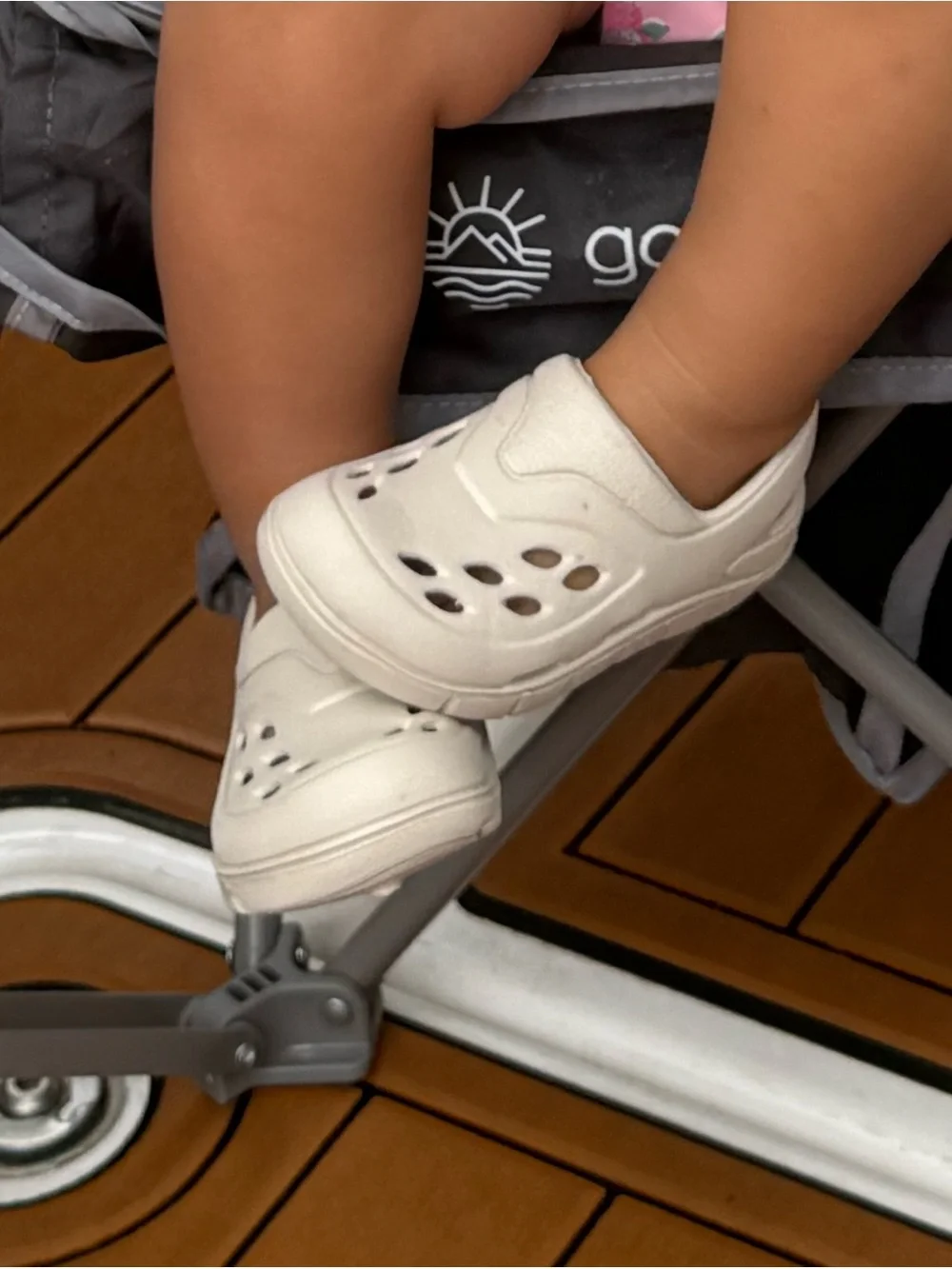 YEEZY Baby Lookalike Slides